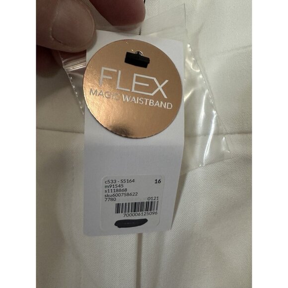 Lane Bryant The Four Season Mid Rise Capri White Pants Size 16 - Picture 2 of 10